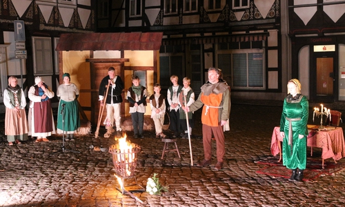 Das Altstadttheater Hornburg zeigte am Samstagabend das Stück "Anna Landmann". Fotos: Anke Donner