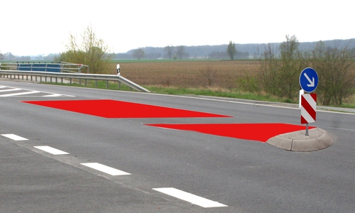 Der Übergang für Fußgänger und Radfahrer an der L 625 in die Herzogsberge. Eine Verkehrsinsel soll für Sicherheit sorgen. Foto: Diethelm-Krause Hotopp/Nick Wenkel