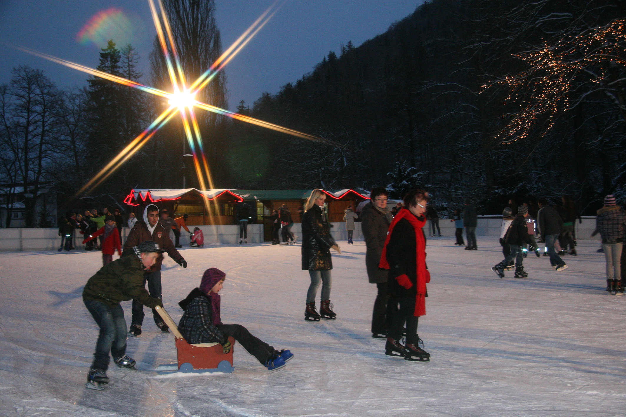 Frei-Eislaufbahn öffnet später | regionalHeute.de