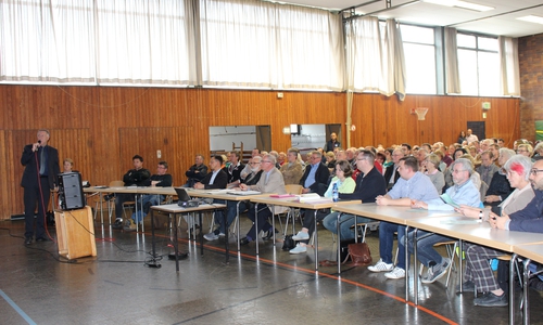 Die letzte Bürgerinfo zur L290 in Reislingen. Foto: Eva Sorembik