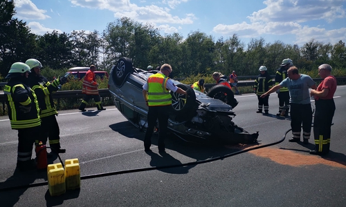 Der überschlagene Wagen der Familie. Fotos: aktuell24/DC