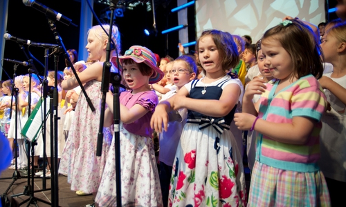 Kita_Kinder singen am 17. Juni im Schloss.  Foto: Lars Landmann
