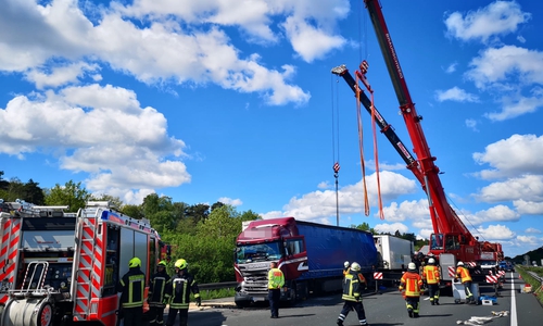 Zwei der LKW sind nicht mehr fahrbereit. Fotos: aktuell24/Kr
