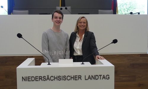 Espen Becker mit Dunja Kreiser. Foto: SPD