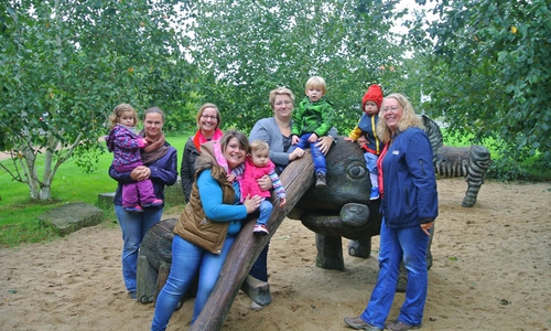 Der Treff D25 bietet Angebote für Kinder, Jugendliche und Familien. Hier: Der Mini-Klub im Stöckheimer Zoo. Foto: Privat