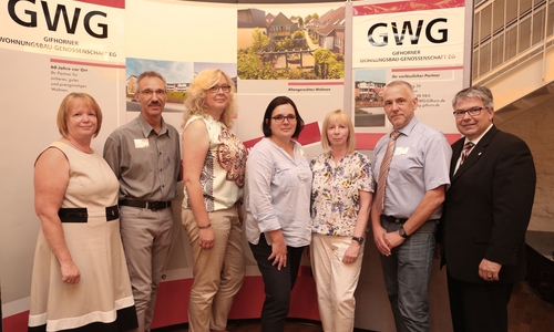 GWG-Aufsichtsrat und -Vorstand (v.l.n.r.): Regine Wolters (Vorstand), Thomas Karwehl (Aufsichtsrat), Kerstin Meyer (Aufsichtsrat), Anna-Maria Blickwede (Aufsichtsrat), Christiane Müller (Aufsichtsrat), Jörg Strüver (Aufsichtsrat), Andreas Otto (Vorstand). Foto: GWG