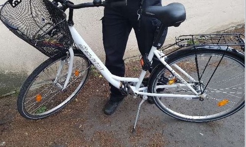 Der Besitzer dieses Rades wird gesucht. Foto: Polizei