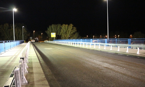 Seit Mittwoch ist die Brücke zwischen Halchter und Linden für Fußgänger und Fahrradfahrer frei. Foto/Video: Anke Donner 