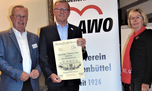 Zu letzten Vorbereitungen des Benefizkonzertes mit dem Bundespolizeiorchester Hannover trafen sich Hans-Joachim Kröger (AWO Ortsvereinsvorsitzender), Schirmherr Wilhelm Schmidt (Präsidiumsvorsitzender AWO Bundesverband) und Gabriele Siebert-Paul (Präsidiumsvorsitzende AWO Bezirksverband).

Foto: Brüningk