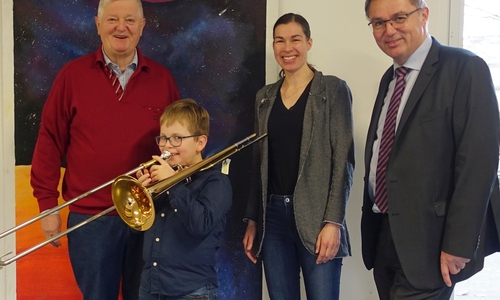 von links: Bernd Höfener, Schüler Max, Maren Blockhaus und Friedrich-Carl Heidebroek.
Foto: THG