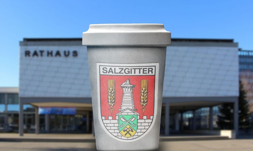 Wird er also bald kommen, der Salzgitter-Cup? Collage: Alexander Panknin; pixbay