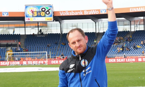 Für viele Fans sicher einer der Höhepunkte der Ära Lieberknecht: der 3:0 Derby-Sieg in der Bundesliga. Archivbild