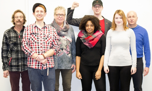 Am 20. Januar wählte Die Linke Braunschweig ihren neuen Vorstand. Von links: Hans-Georg Hartwig (stellv. Schatzmeister), Patrick Brandt (Vorsitzender), Ursula Weisser-Roelle (Vorsitzende), Jamila Mouhamed (Mitgliederaktivierung), Hannes Kirchhoff (Schatzmeister), Greta Christensen (stellv. 
Schriftführerin), Erwin Petzi (Schriftführer). Es fehlen auf dem Foto: 
Cihane Gürtas-Yildirim (Medienarbeit), Sybille Heinemann
(Mitgliederbetreuung) und Erik Tute (Webmaster). Foto: Die Linke