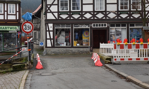 Für die Brücke Domstraße gilt eine Tonnagebegrenzung von 3,5 Tonnen. Fotos: Stadt Goslar
