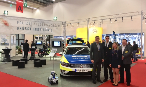 Polizeistand Messe Frankfurt: Polizeipräsident Michael Pientka, Oliver Suckow, Dr. Kerstin Schmidt, Thorsten Graumann Foto: Polizei Braunschweig