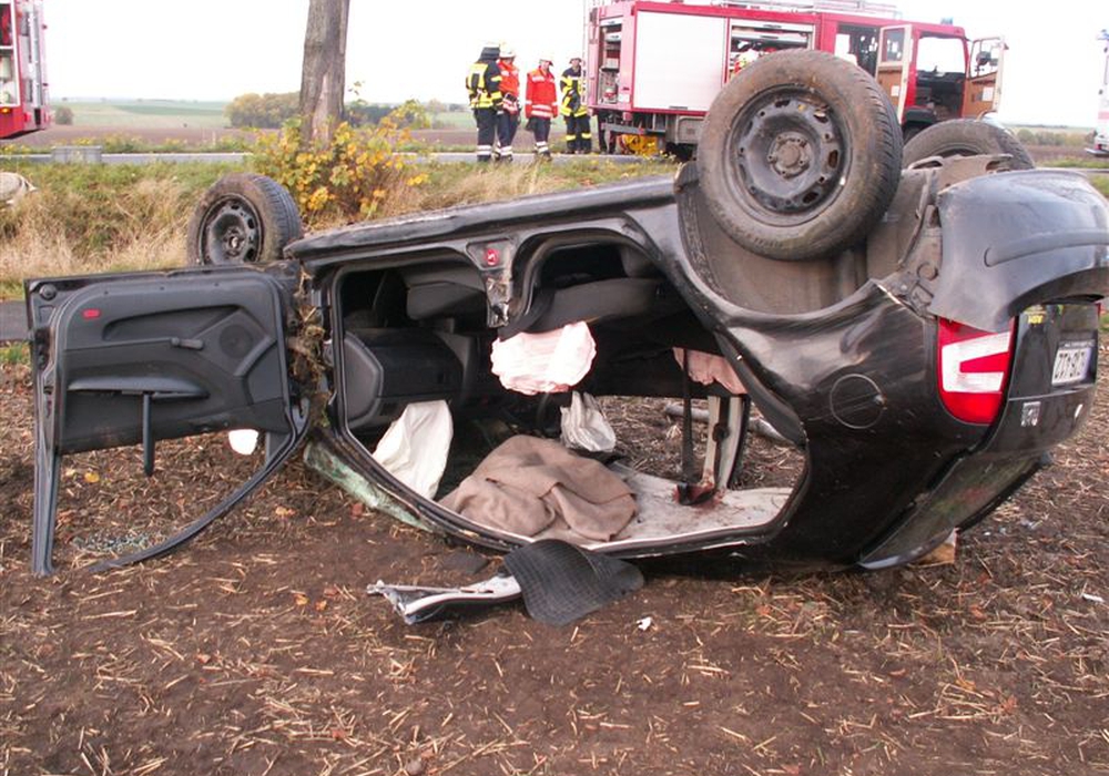 Horror-Crash Auf Der B 79 - Drei Personen Schwer Verletzt ...