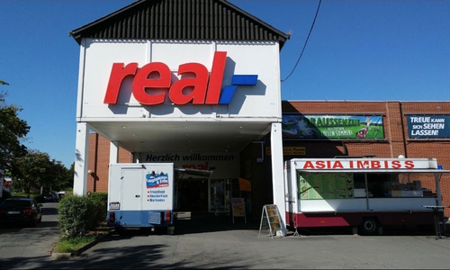Ob die Zukunft der drei real-Märkte in Braunschweig (hier Gliesmarode) sicher ist, steht in den Sternen