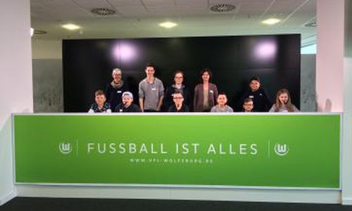 Junge Wölfe-Fans hatten die Gelegenheit ihre Meinung zur Volkswagen Arena zu sagen. Foto: Stadt Wolfsburg