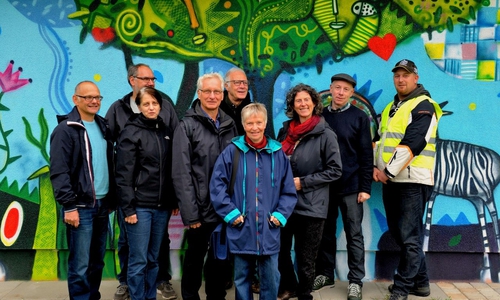 Die Kandidaten von Bündnis90/Die Grünen bei ihrem Besuch in der Evangelischen Stiftung Neuerkerode (von links): Matthias Liborius, Michael Kohl, Maren Battenberg, Holger Barkhau, Pieter K.G. Welge (Landtagskandidat), Christiane Wagner-Judith, Ghalia El Boustami (Bundestagskandidatin), Rüdiger Becker (Direktor), Christian Könnemann (Bürgervertretung). Foto: Die Grünen