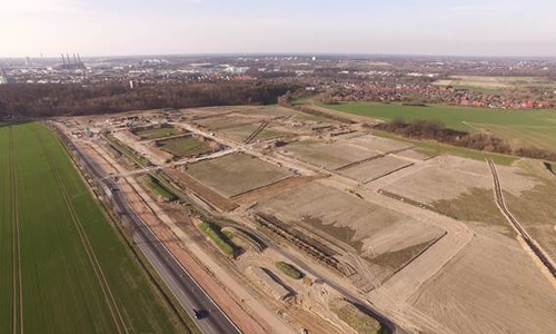 Um die Arbeiten abzuschließen muss der Verkehr über die Baustraße umgeleitet werden. Foto: Volkswagen Immobilien GmbH