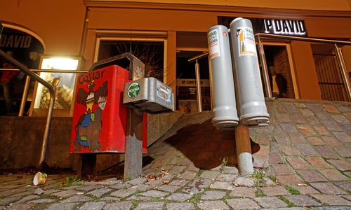 Pfandrohre am Marktplatz. Foto: Alec Pein