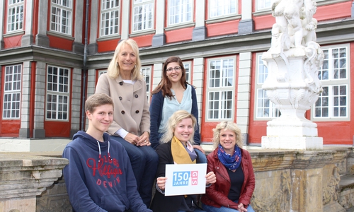 Im Planungsteam: Schüler Thomas Maurer, Schulleiterin Ulrike Schade und die Lehrer Jill Bahandir, Carolin Menge und Annette Winkler, Foto: Jan Borner