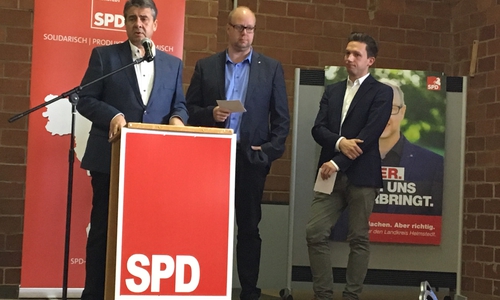 Außenminister und Vizekanzler Siegmar Gabriel, Landtagskandidaten Jörn Domeier und Bundestagsabgeordnete Falko Mohrs. Foto: SPD