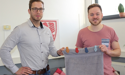 Christoph Steibeler und Oliver Kern haben einen nützlichen Helfer für alle Sportbegeisterten erfunden. Fotos: Anke Donner