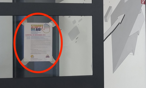 An zwei Braunschweiger Schulen (Hier an der Gaußschule) wurden Demoaufrufe gegen den AfD-Bundesparteitag in Braunschweig am vergangenen Wochenende verbreitet. Die Landesschulbehörde bestätigt eine Dienstaufsichtsbeschwerde der AfD gegen das verbreiten solcher Materialien. Foto: AfD