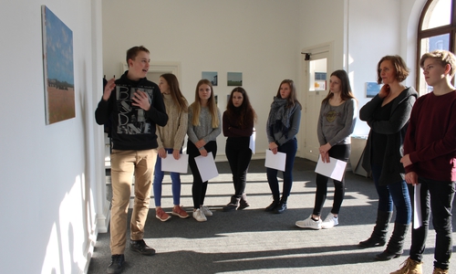 Schüler des Theodor-Heuss-Gymnasiums besuchten Kunstverein. Foto: Privat