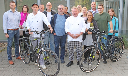 E-Bike-Pendeln: Zwölf Mitarbeiterinnen und Mitarbeiter des Städtischen Klinikums tauschen für zunächst vier Wochen das Auto gegen das Fahrrad ein. Foto: Städtisches Klinikum Wolfenbüttel
