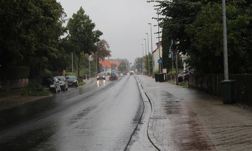 Die Geradeausspur am Neuen Weg wird in Richtung Innenstadt bis voraussichtlich 16. September gesperrt. Symbolfoto: Jan Borner