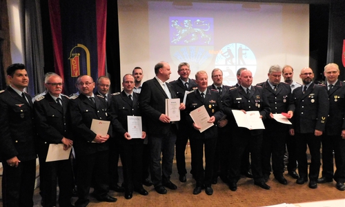 Die Geehrten des Abends. Fotos: Kreisfeuerwehrverbands Wolfenbüttel