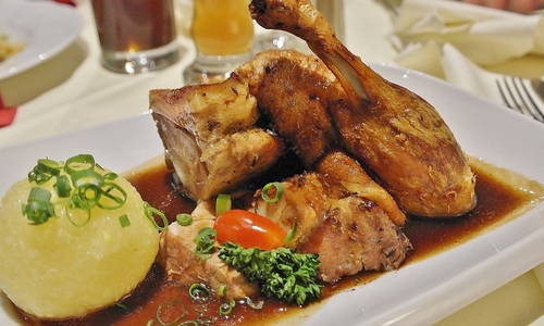 Als Festmahl gibt es Ente. Symbolfoto: pixabay