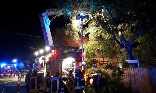 Ein Großaufgebot von Feuerwehrkräften war vor Ort. Fotos: Kreisfeuerwehr/Meißner