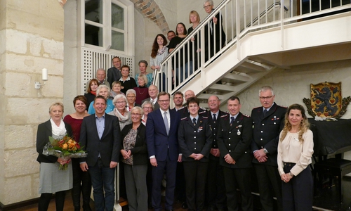 Im Rittersaal konnten die Ehrenamtler ihre Karte abholen. Foto: Landkreis Gifhorn