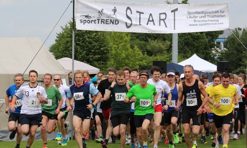 Rund 110 Staffeln nehmen in diesem Jahr am Behörden-Staffelmarathon rund um den Ölpersee teil. Foto: Robert Braumann