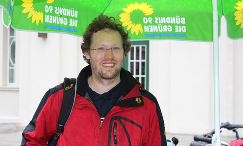 Europaabgeordneter Jan Philipp Albrecht (Bündnis 90/Die Grünen) nimmt Stellung zu aktuellen politischen Themen. Foto: Max Förster 