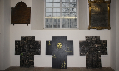 In der Trinitatiskirche wurde eine Ausstellung zu Fukushima eröffnet. Foto: Koch