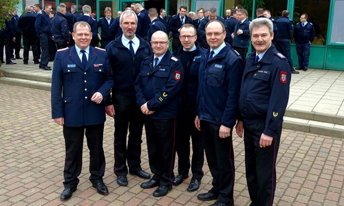 Organisator und Einladende des Seminars: Kreisausbildungsleiter Frank Papenfuß, Brandabschnittsleiter Nord Jens Dieckmann, Brandabschnittsleiter Süd Matthias Klose, stellvertretender Brandabschnittsleiter Nord Kai Plankemann, stellvertretender Brandabschnittleiter Süd Wolfgang Dreinert, Kreisbrandmeister Thomas Krok. Fotos: Feuerwehr Pressestelle, Nadjib