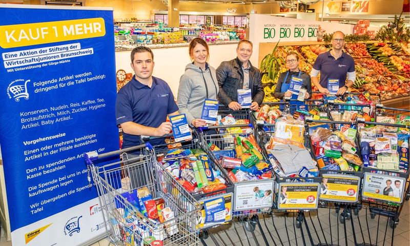 Gorge Kunden Spenden Uber 30 Volle Einkaufswagen An Die Tafel