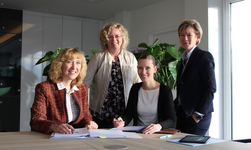 Julia Gaulke (Abteilungsleiterin Finanz- u. Rechnungswesen), Vera Steiner (Kfm. Geschäftsführerin), Christine Rudek (Abteilungsleiterin Mess- und Datenmanagement), Kerstin Hecker (Abteilungsleiterin Marketing) (v. li.). Foto: Stadtwerke Wolfenbüttel GmbH
