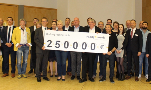 250.000 Euro gibt es vom Aktionsbeirat für ready4work. Foto: Eva Sorembik