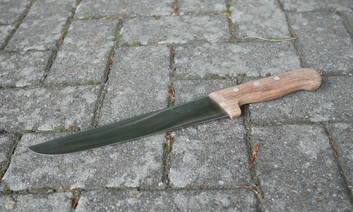 Ein Streit wurde zu einem Kampf mit einem Messer. Symbolfoto: Alexander Panknin