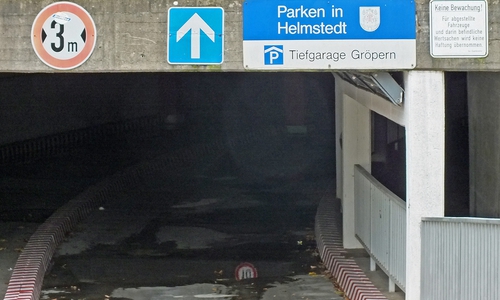 Die Einfahrt zur Tiefgarage am Gröpern. Foto: Verkehrswacht/Achim Klafehn