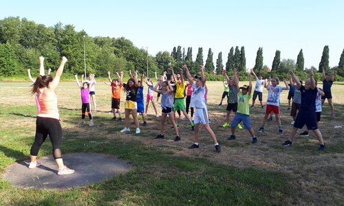 „Richtig Auspowern“, das war die Devise beim Zumba.  Foto: IGS Lengede