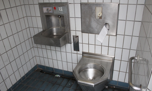 Der SoVD hält den Zustand der WC-Anlage