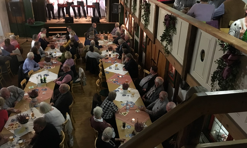 Die Braunschweiger Burgsänger begeisterten die Gäste mit Titeln wie "Braunschweig ist viel schöner als Hannover". Foto: Privat