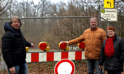 Die SPD-Vertreter wollen einen raschen Baubeginn. Fotos: SPD