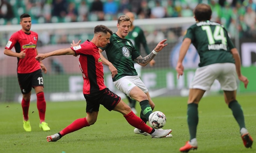 Erste Niederlage für Wout Weghorst und den VfL Wolfsburg. Fotos: Agentur Hübner